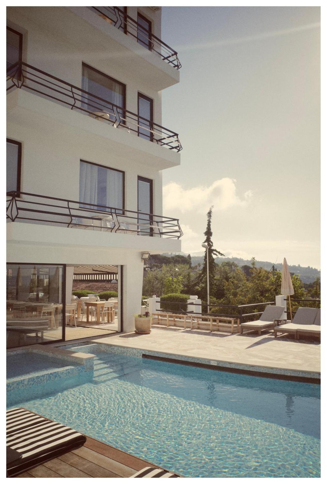 Hotel Le Versailles Villefranche-sur-Mer Exterior photo