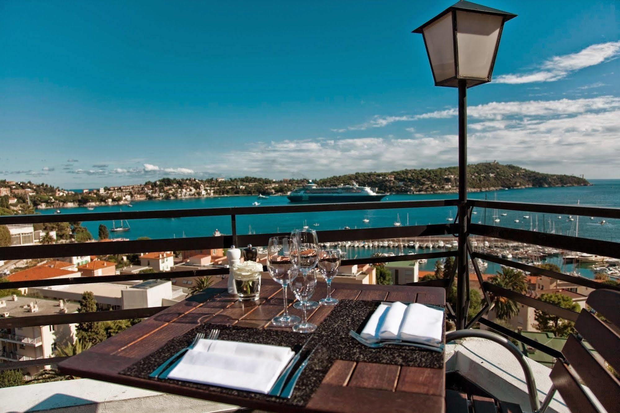 Hotel Le Versailles Villefranche-sur-Mer Exterior photo